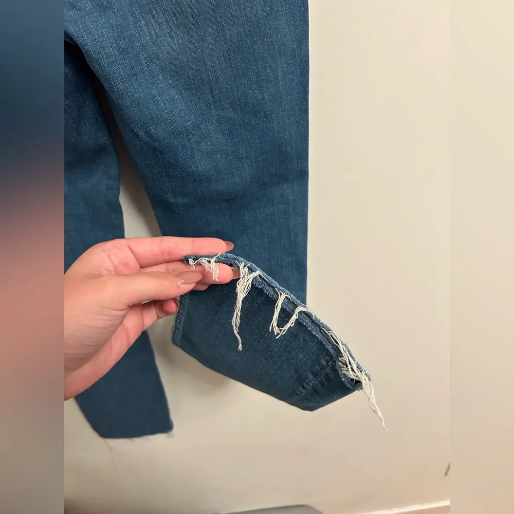 MOTHER The Mid Rise Dazzler Ankle Fray in Birds of Paradise size 26 (2) Blue - Image 8