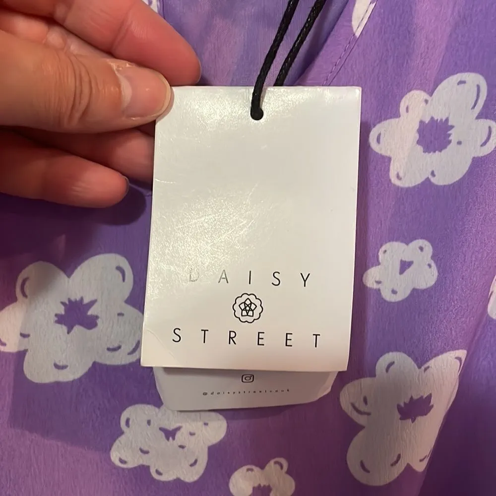 Daisy Street Lavender & White Floral Mini Dress with Cutouts, NWT - Image 4