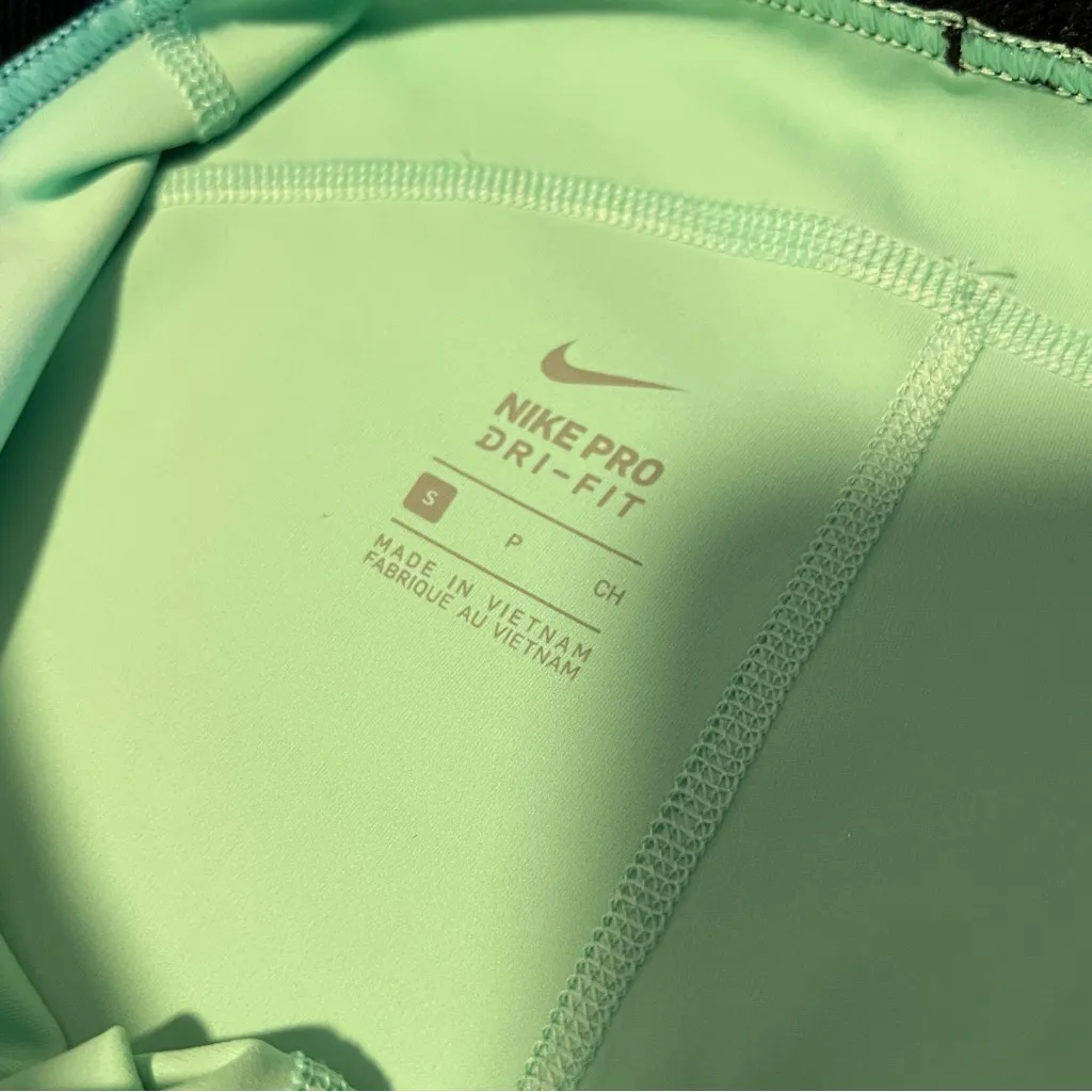 Nike Pro Women’s Aqua Spandex Shorts Small - Image 4