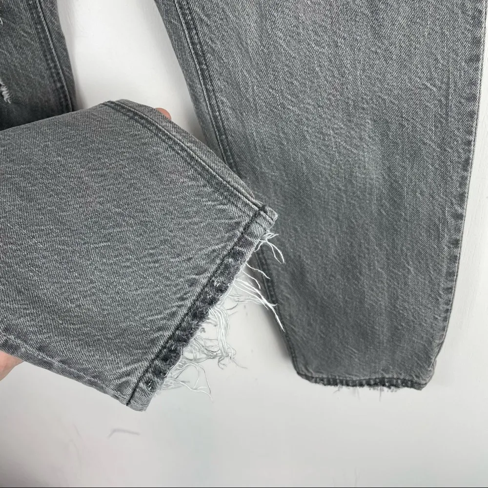 American Eagle Sz 0 SHORT Grey Wash Distressed Mom Jean Raw Hem - Image 7