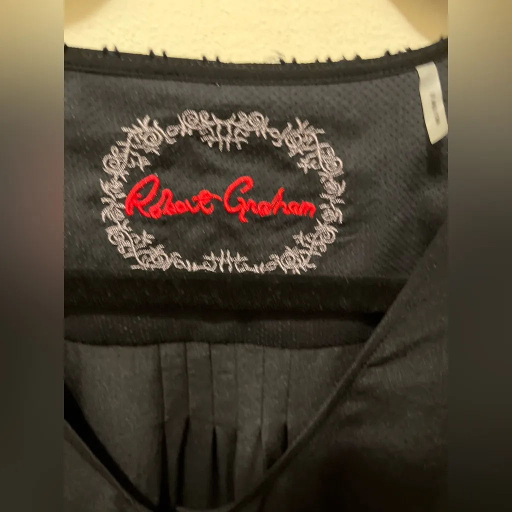 NWT Robert Graham Blaine women’s blouse‎ sz medium - Image 2