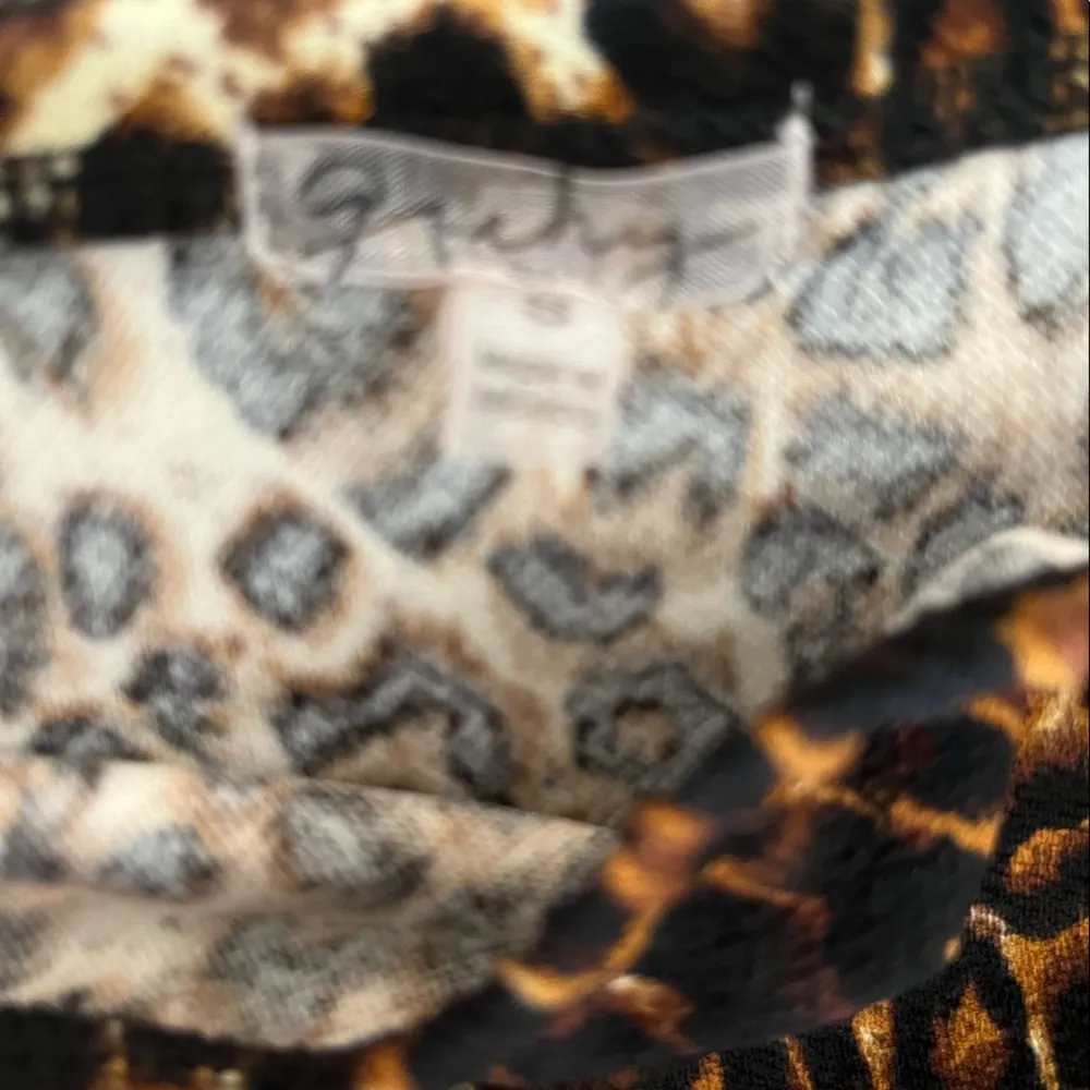 Like New! Animal Print Tube Top from the Buckle - Image 4