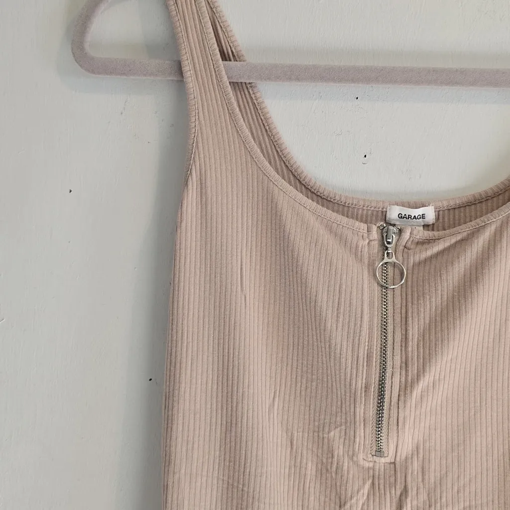 Garage Taupe Ribbed Top - Image 4