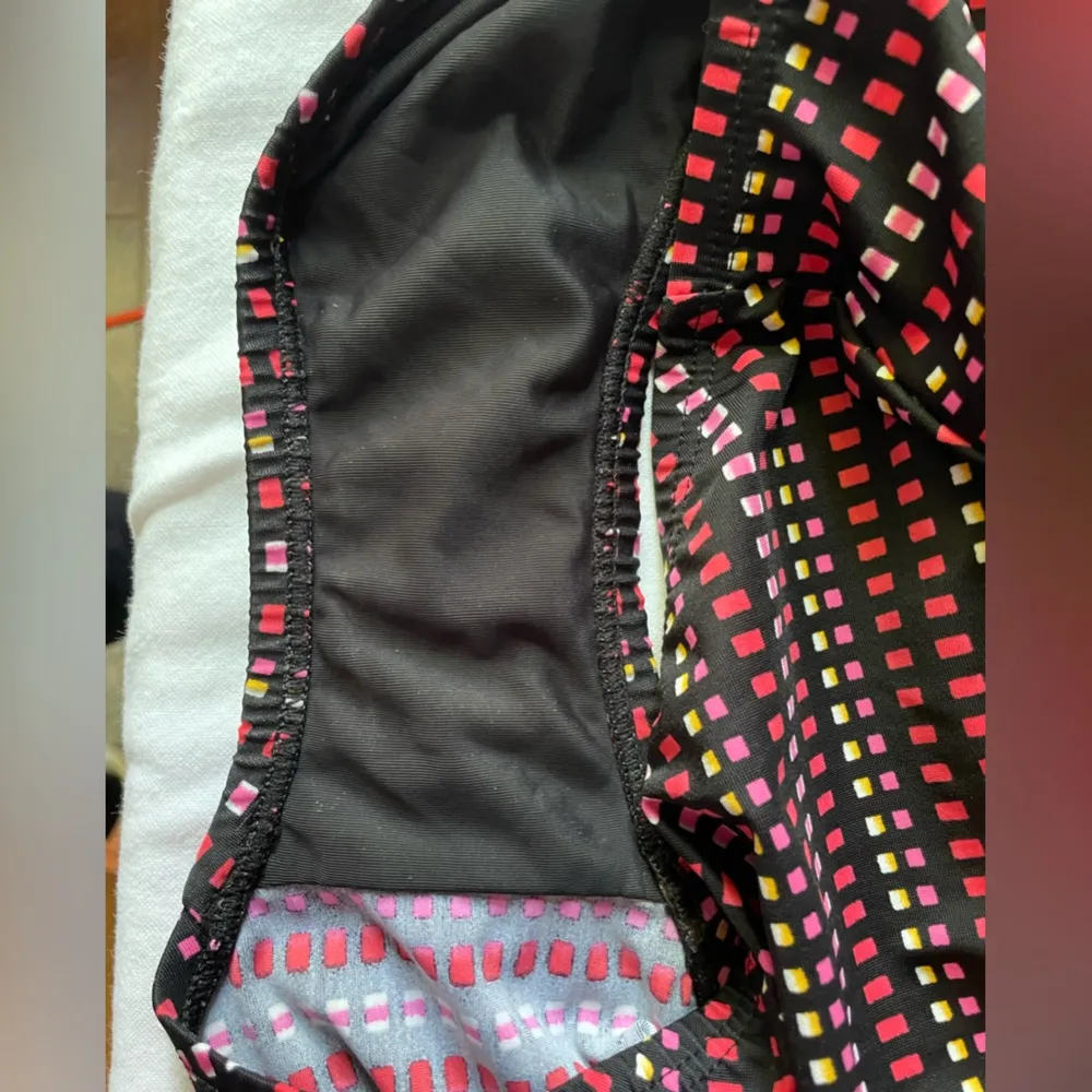 Lands’ End Stylish Geometric Polka Dot Faux Wrap Swimsuit Swim One Piece Red Size 12 - Image 4