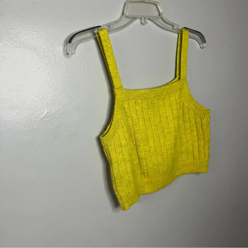 Yellow Ribbed Knit Crop Top - Image 4