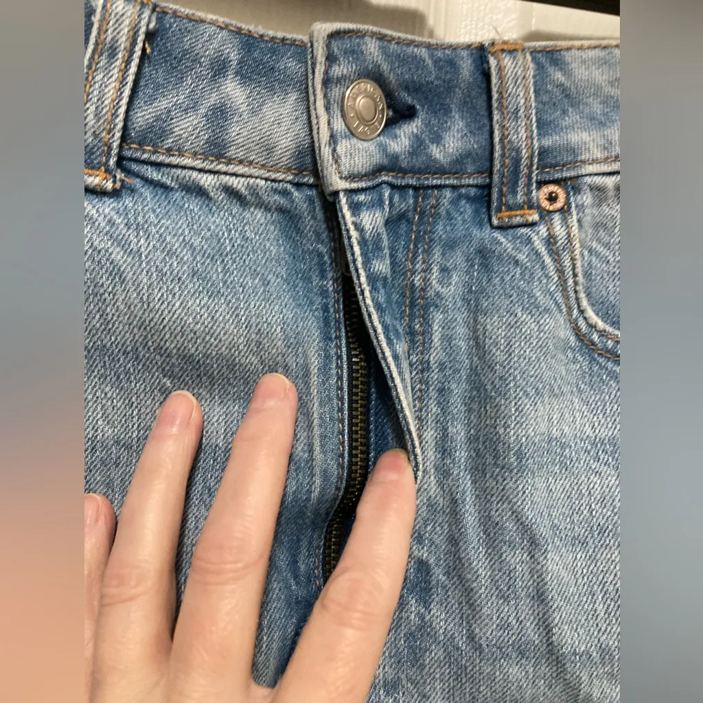 American Eagle New Super High Rise Light Wash Distressed Denim Mini Skirt - Image 5