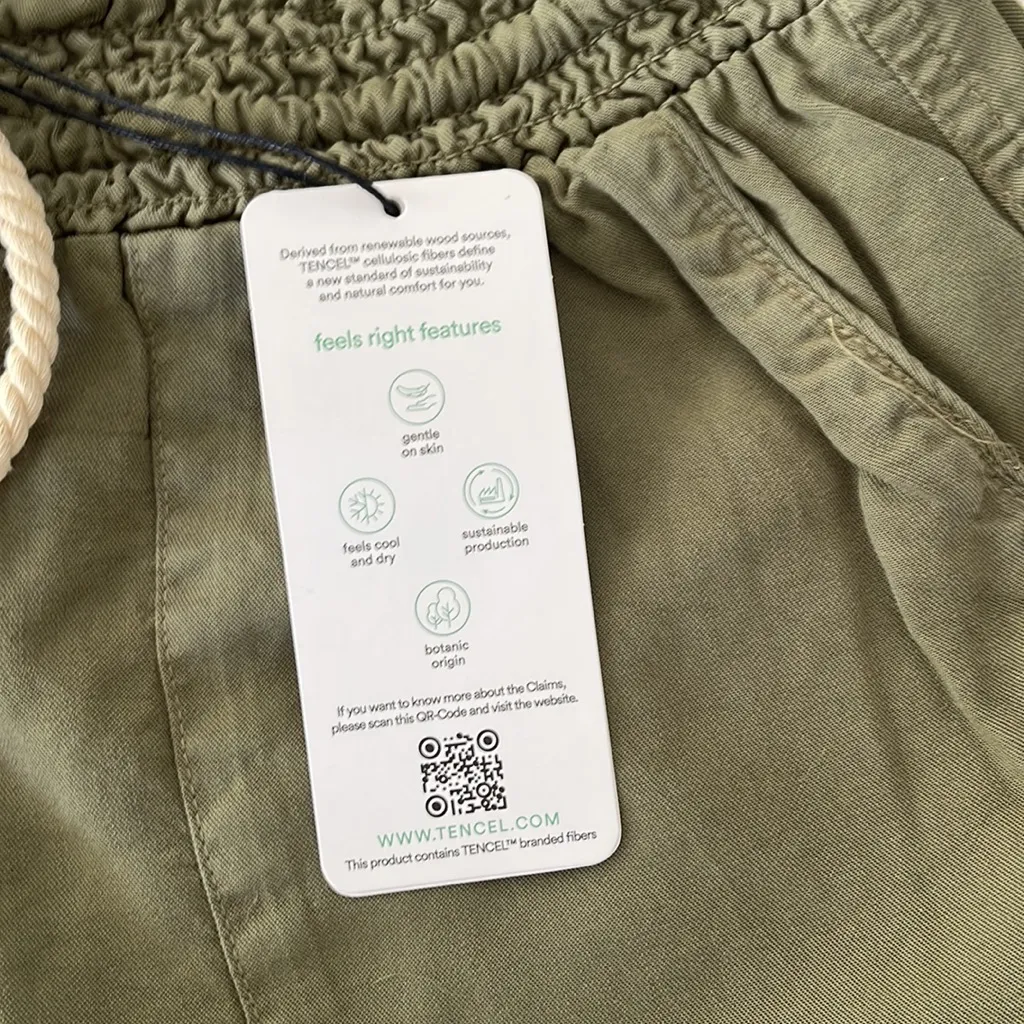 Love Tree  Shorts - Image 4