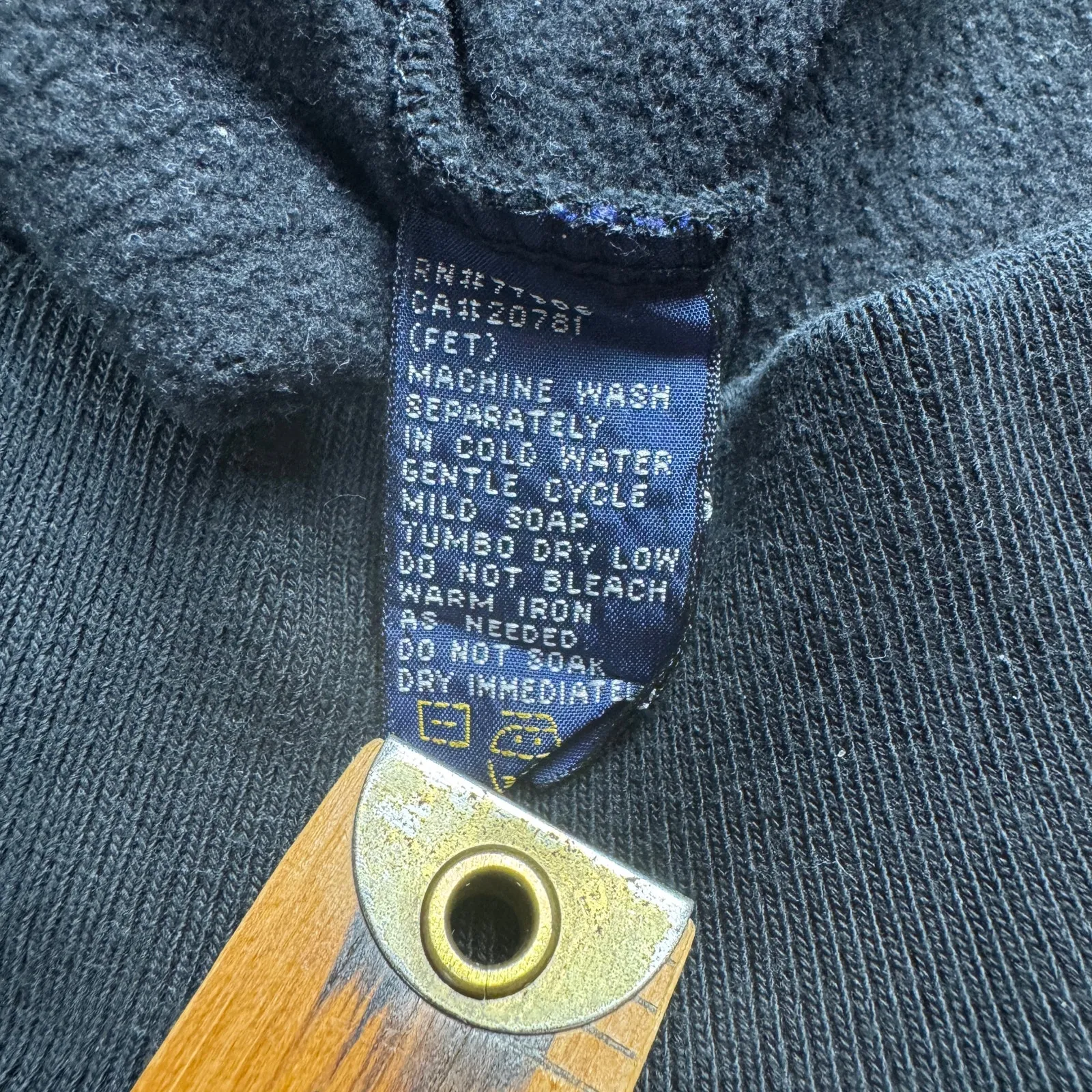 Vintage‎ Tommy Hilfiger Spell Out Sweatshirt Black Blue Green 90s Crewneck L - Image 5