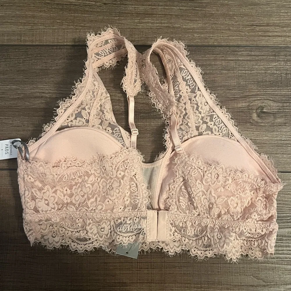 NWT light pink aerie lace bralette - Image 2