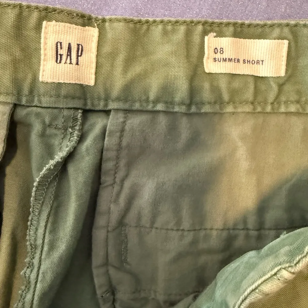 Gap  Green Bermuda Shorts Soft Fabric - Image 8