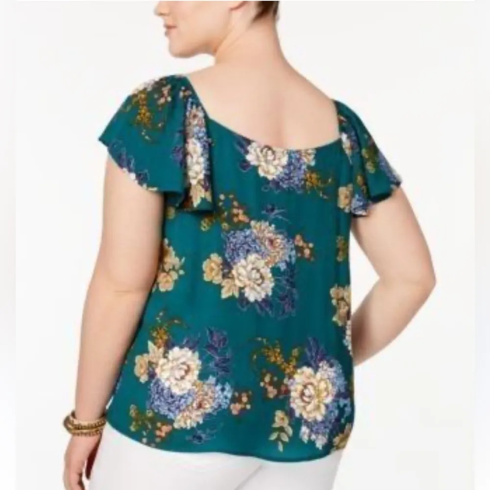 Monteau green floral flutter sleeve blouse Size 2X - Image 2