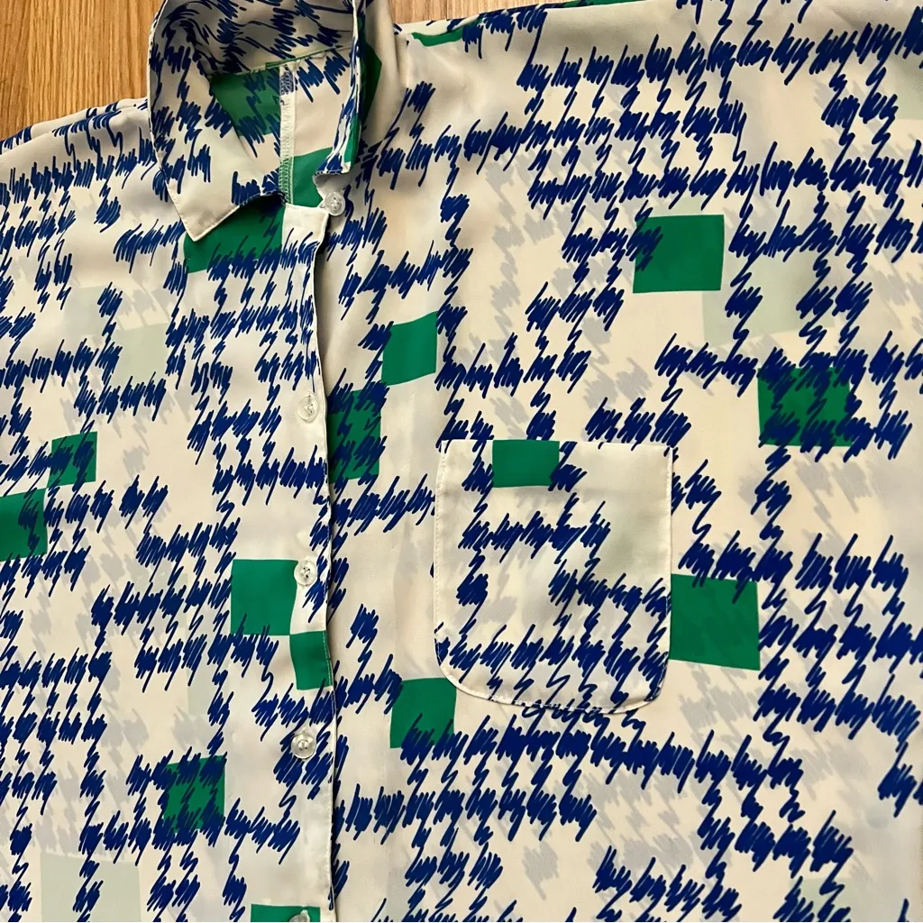 Saved By The Bell Style Women’s 80’s Button Up Retro Print Sheer Collared Blue Size undefined - Image 4