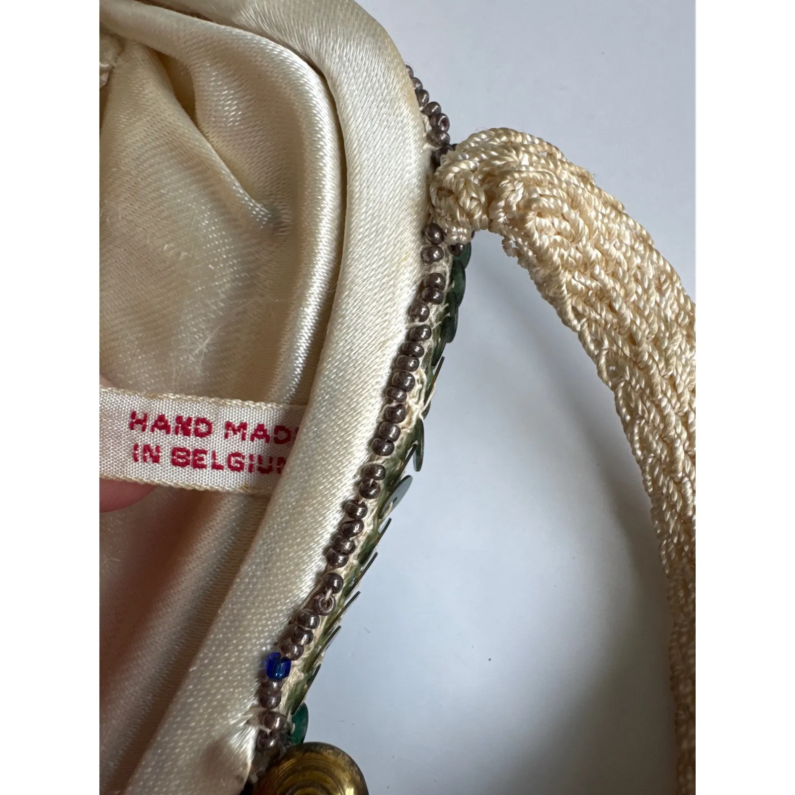 Vtg flapper style Made In Belgium crocheted sequin beaded kiss clasp formal bag Green - Image 11