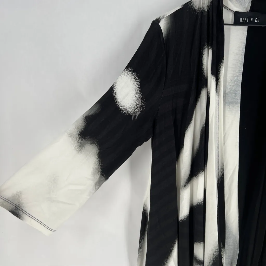 Ozai N Ku Lagenlook Artsy Jersey Cardigan Asymmetrical Pockets 3/4 Sleeve Size S Black - Image 3