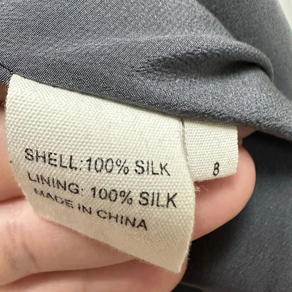 100% silk grey blazer victorialand size 8 - Image 3