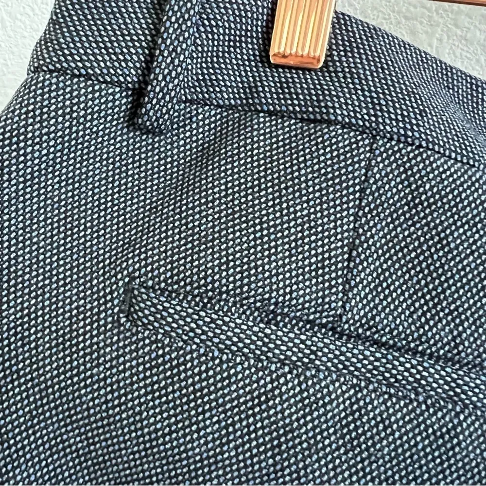 Express Columnist Career Professional work Pants Light Textured Dot Print 6R - Image 7