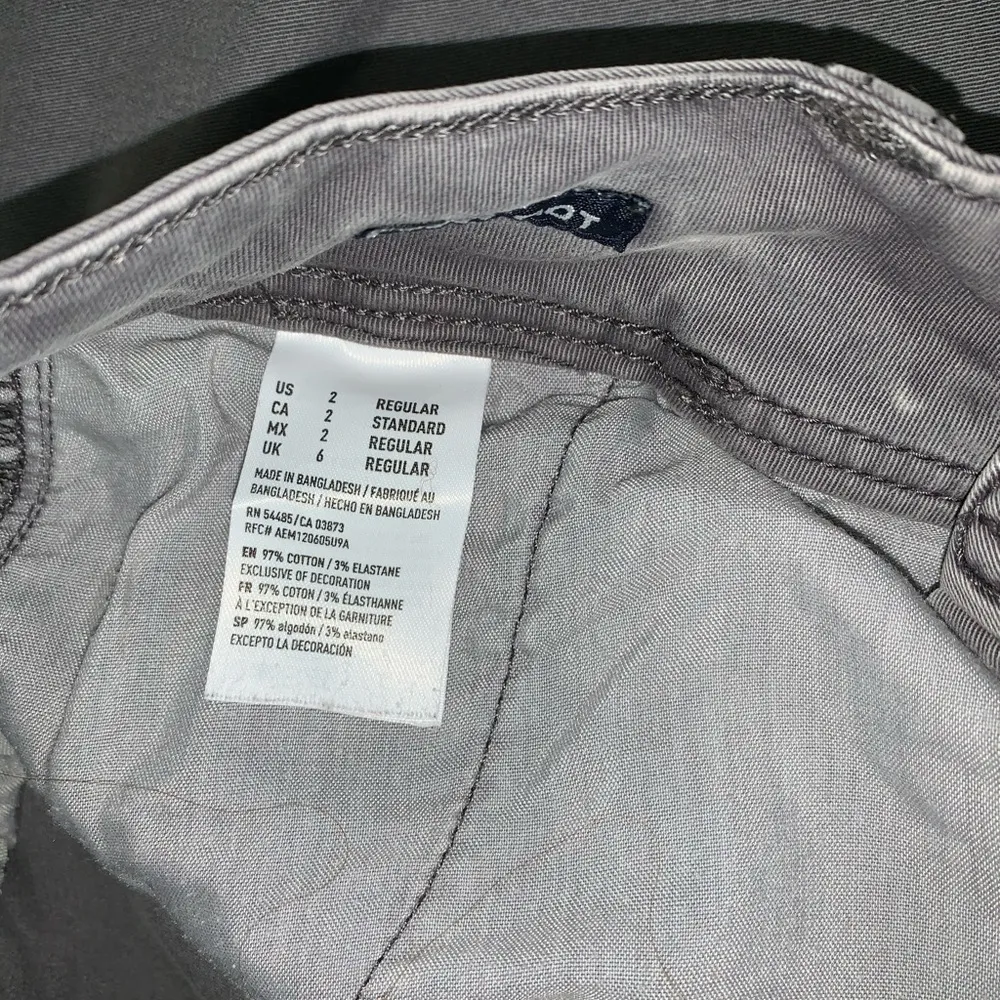 American Eagle Gray  Khakis - Image 3