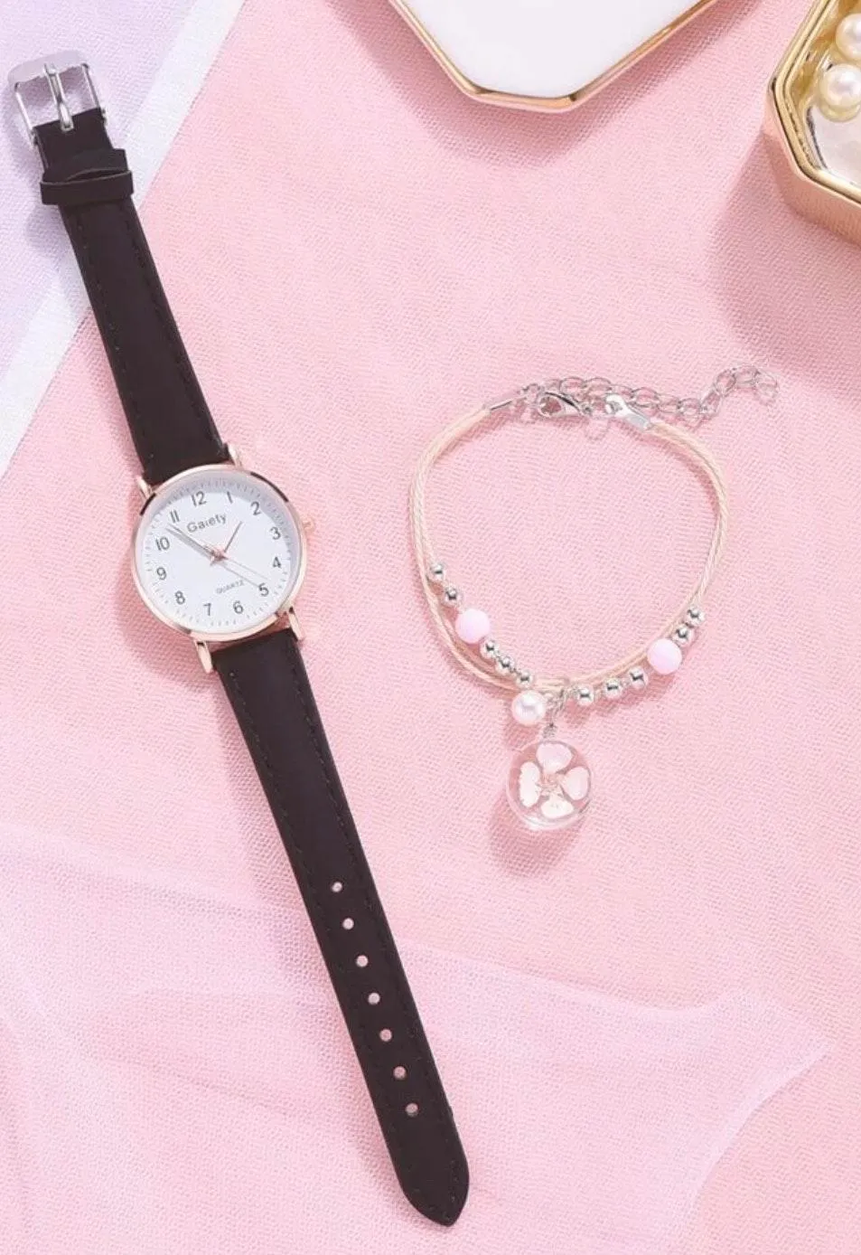 Watch With Bracelet Black - Image 3