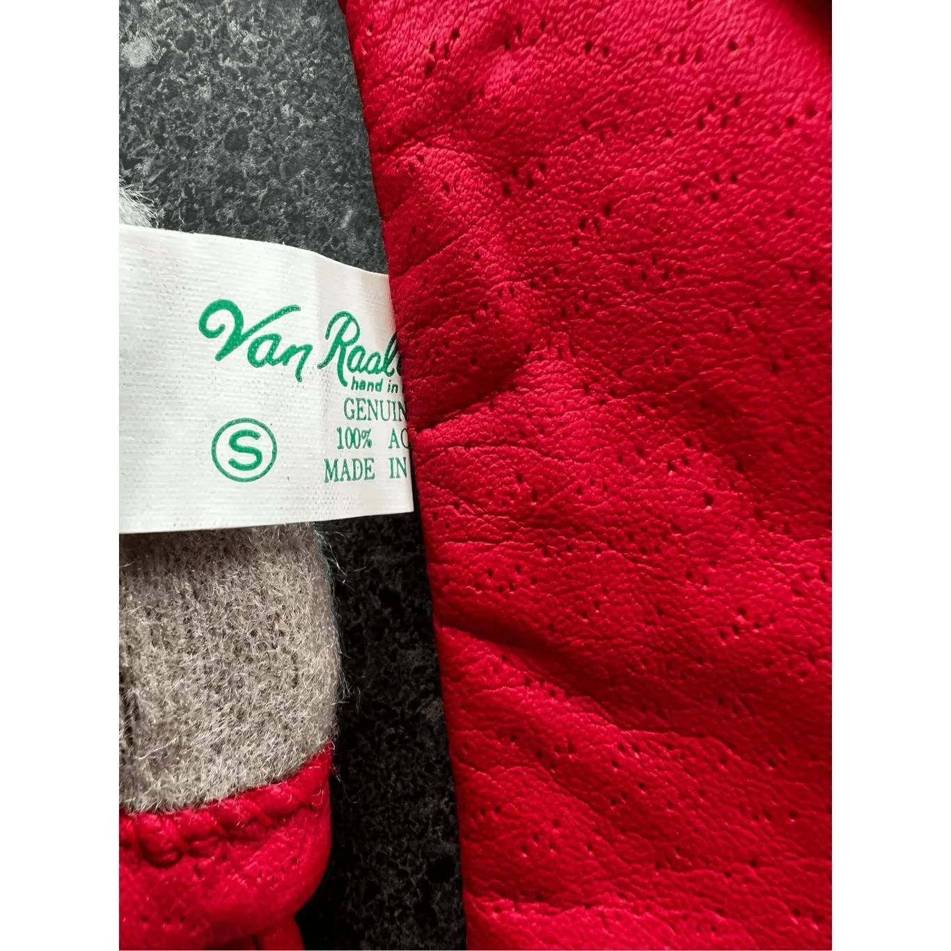 Van Real red leather gloves size S - Image 5