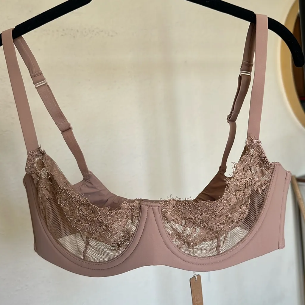 SKIMS NWT Femme Lace Balconette‎ Bra -Sienna Size 40C - Image 3
