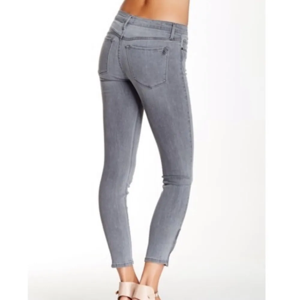 Black Orchid AMBER Zipper Skinny Jeans Size 27 - Image 2