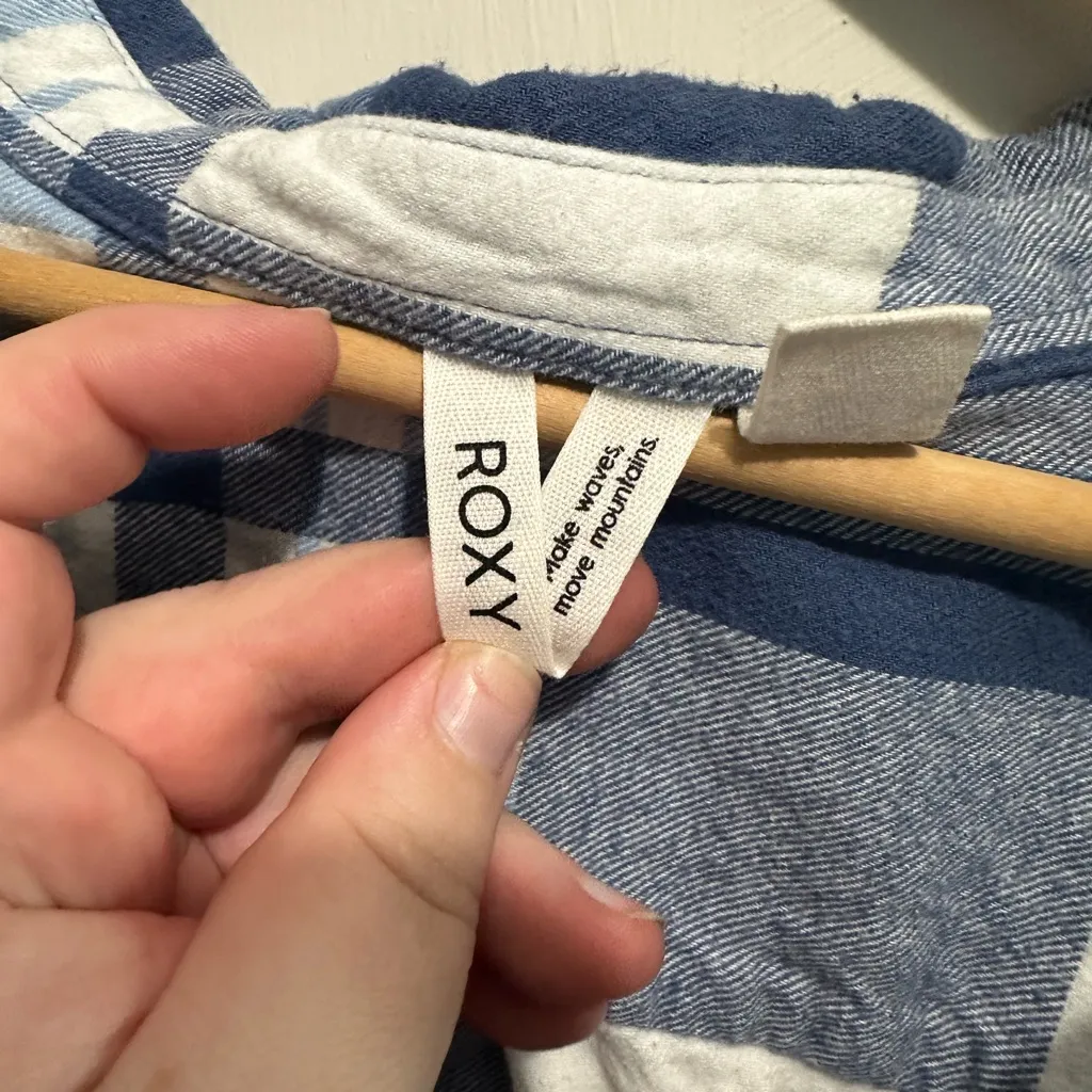 Blue and White Plaid Roxy Cropped Button Up - Image 3