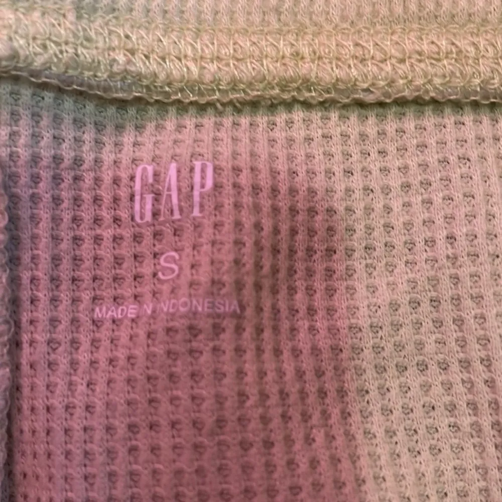 Gap body shorts and tank - Image 5