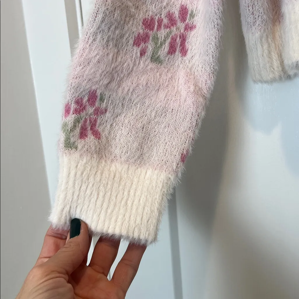 Lush Pink and Cream Floral Cardigan size large. NWT! - Image 3
