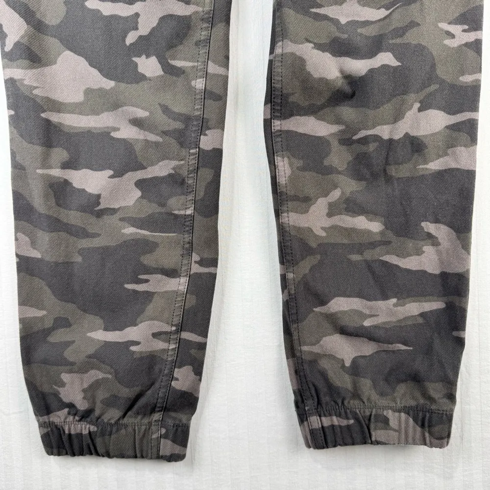 Athleta Farallon Jogger Sweatpants Gray/Green Camo Urban Camouflage Women’s 6 - Image 5