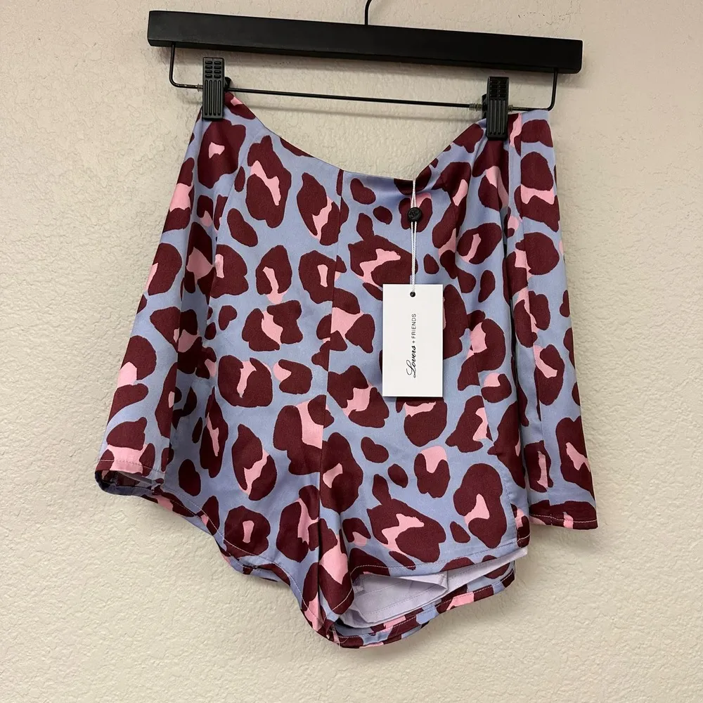 Lovers & Friends Cox Shorts Leopard Print Size XS pink purple - Image 6