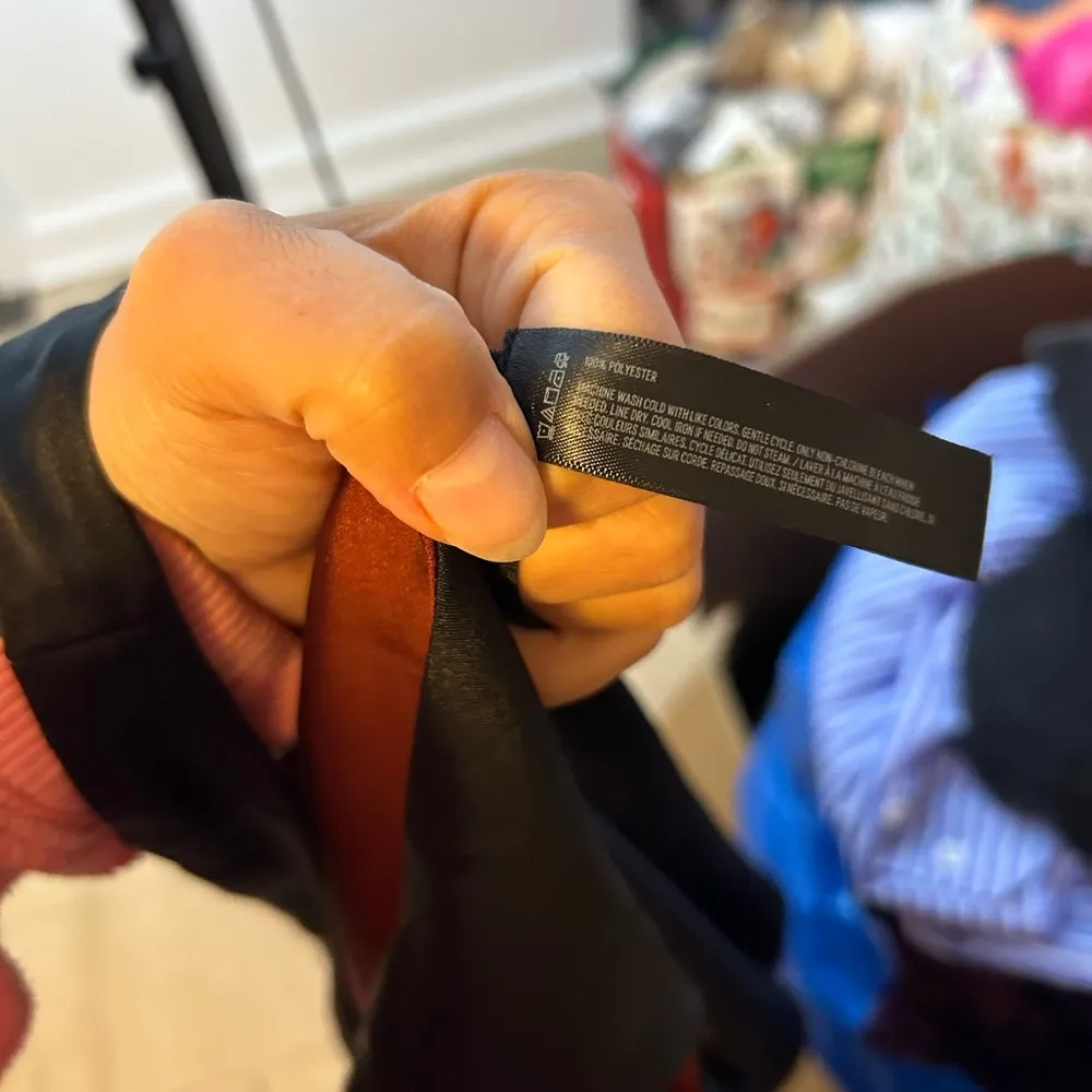 Express Satin Reversible Tank - Image 4