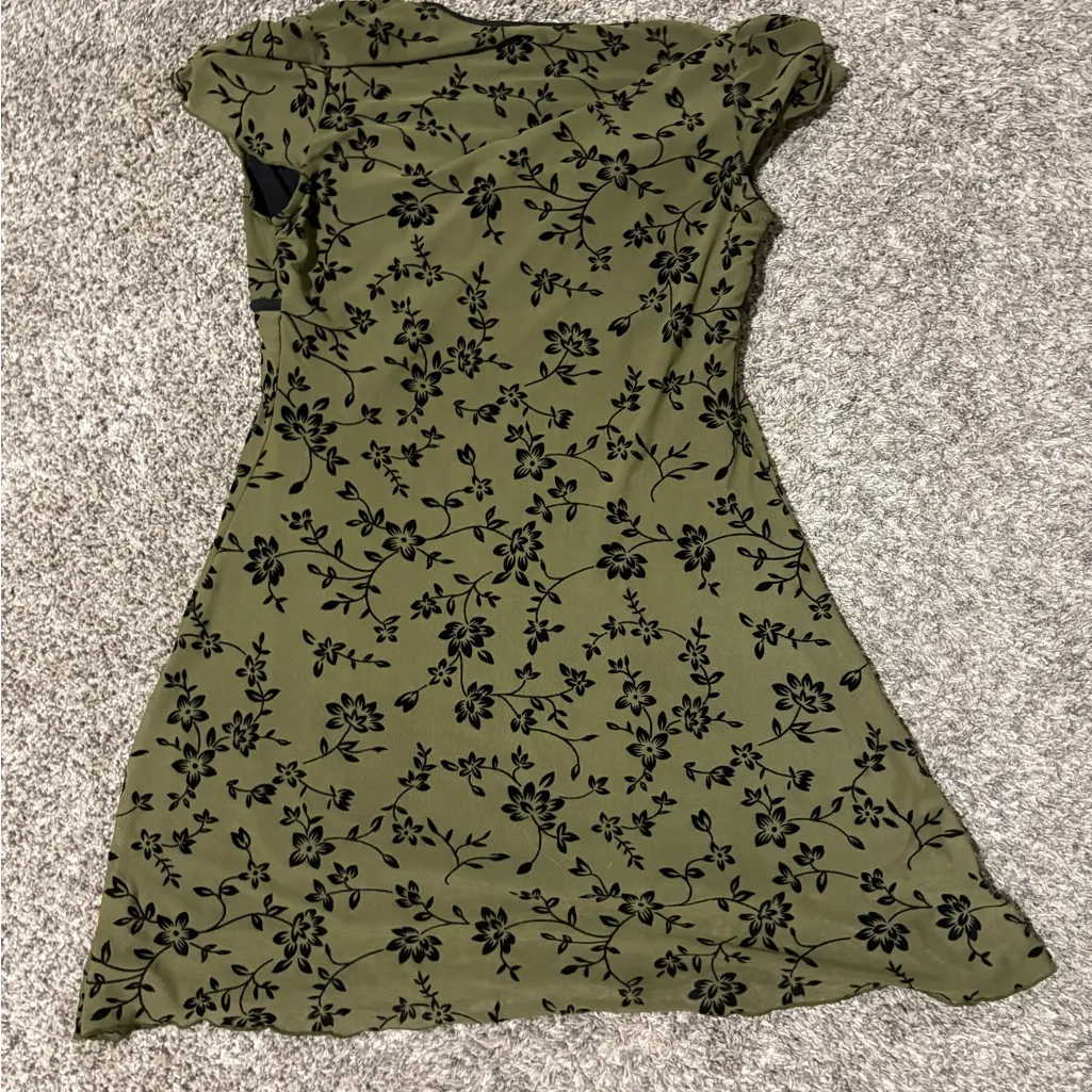 SHEIN Olive Floral Mini Dress - Image 2