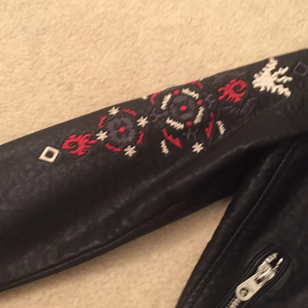 Vigoss faux leather jacket. Xs - Image 7