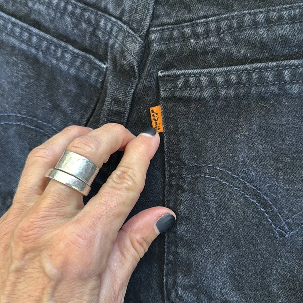 Rare Vintage orange tab 1990’s black Levi's 15951 relaxed fit tapered leg size 6 - Image 5