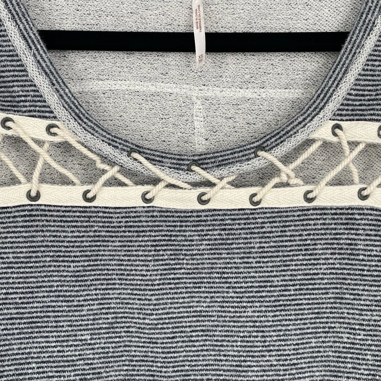 Free People Womens Lacey Love Lattic Detail Grey‎ Long Sleeve Boho Blouse XS Gray - Image 5