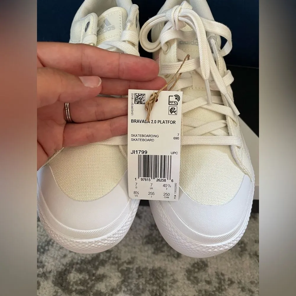 Adidas Bravada 2.0 Platform Women’s Sneakers 8.5 - Image 6