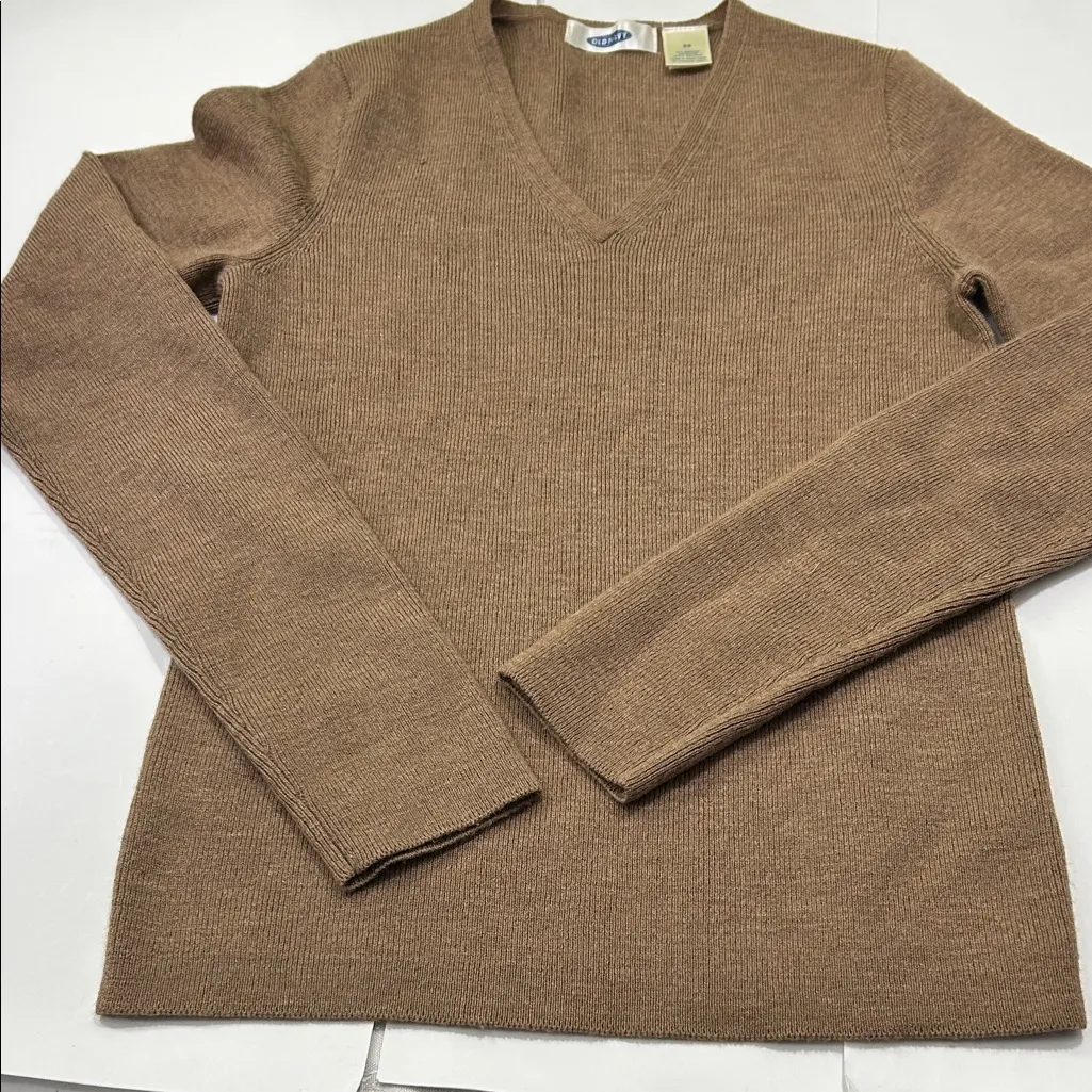Old Navy Men's Brown V-Neck Sweater - Image 7