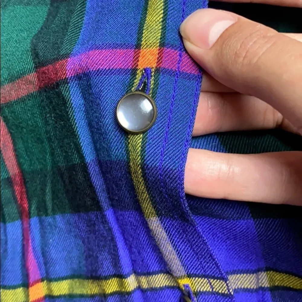 VINTAGE LIZWEAR PURPLE & GREEN PLAID FLANNEL - Image 3