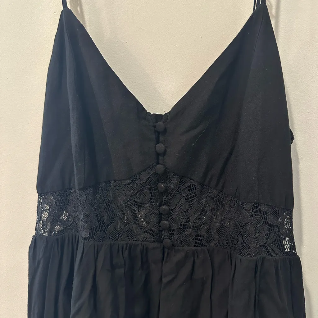 Elegant Black Spaghetti Strap Dress - Image 3