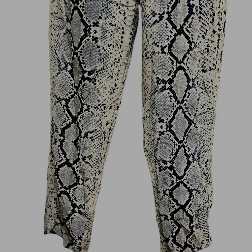 OTTE NY FAUX SNAKESKIN SILK STRAPLESS JUMPSUIT SIZE SMALL. - Image 4