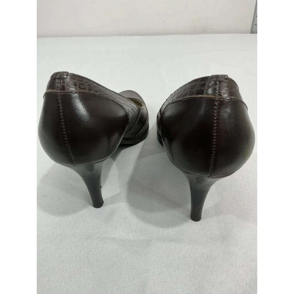 Womans Talbots Size 8 B Brown Leather Platform Pumps Alligator Embossed - Image 5