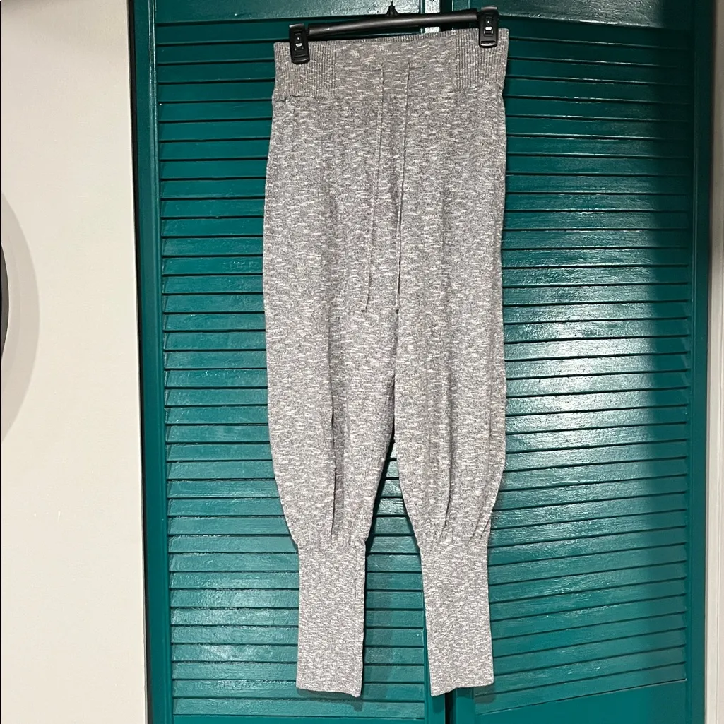 Free People NWOT FP Beach heather gray Joggers - small - Image 2