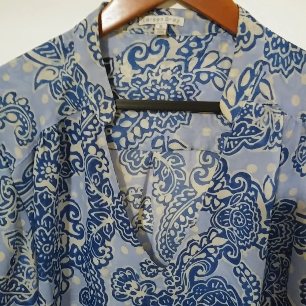 Larsen Gray XL All Over Floral Blue Creme Tunic Top Plus Size 16 - Image 2