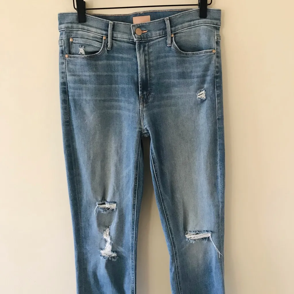Mother Mid Rise Dazzler Ankle Fray Jeans, Weekend Kittens Wash, Distressed Denim - Image 4