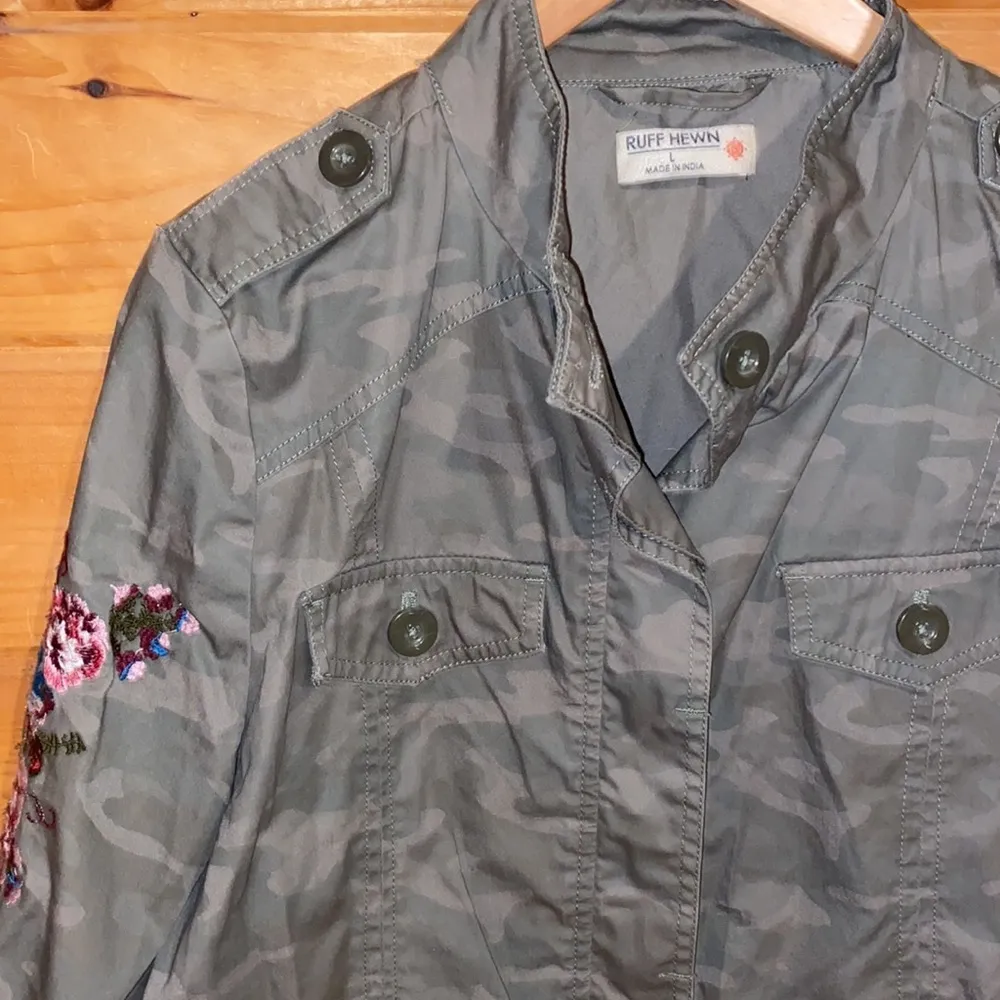 Ruff Hewn camo floral embroidered jacket - Image 3