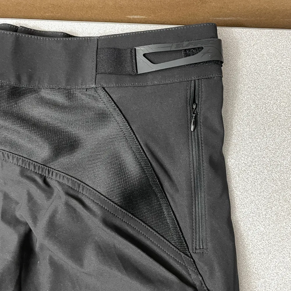 Devinci MTB Shorts Mens Size Small Black Bike Sports Adjustable Suarez - Image 7