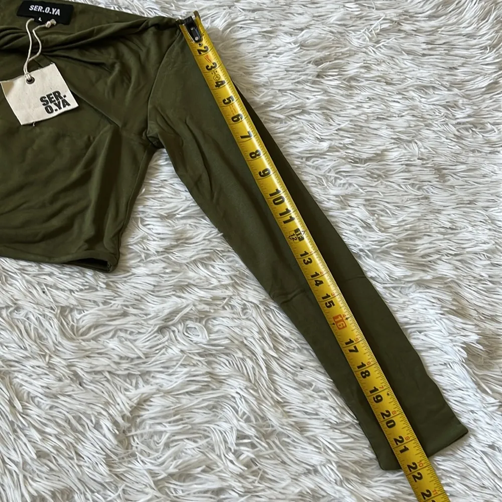 SER.O.YA Women’s Ellis cropped top in olive size Large - Image 9