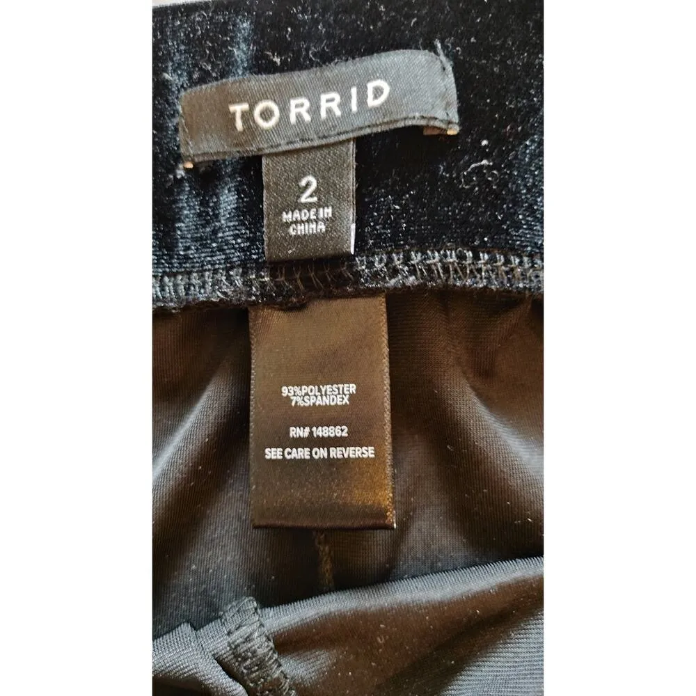 Torrid Black velvet culotte pants Size 2 - Image 5