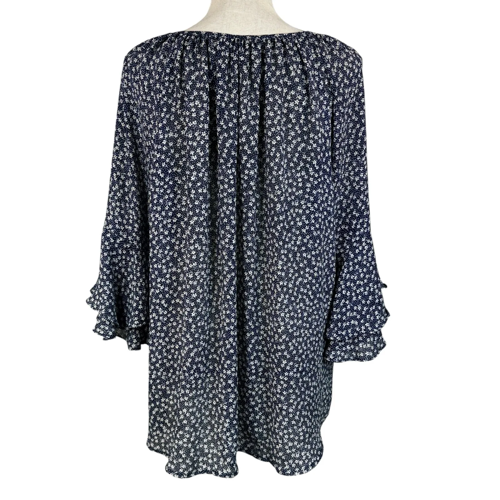 Chaps X-Large Top Floral 3/4 Ruffled Bell Sleeves Keyhole Lightweight Pleated - Image 5