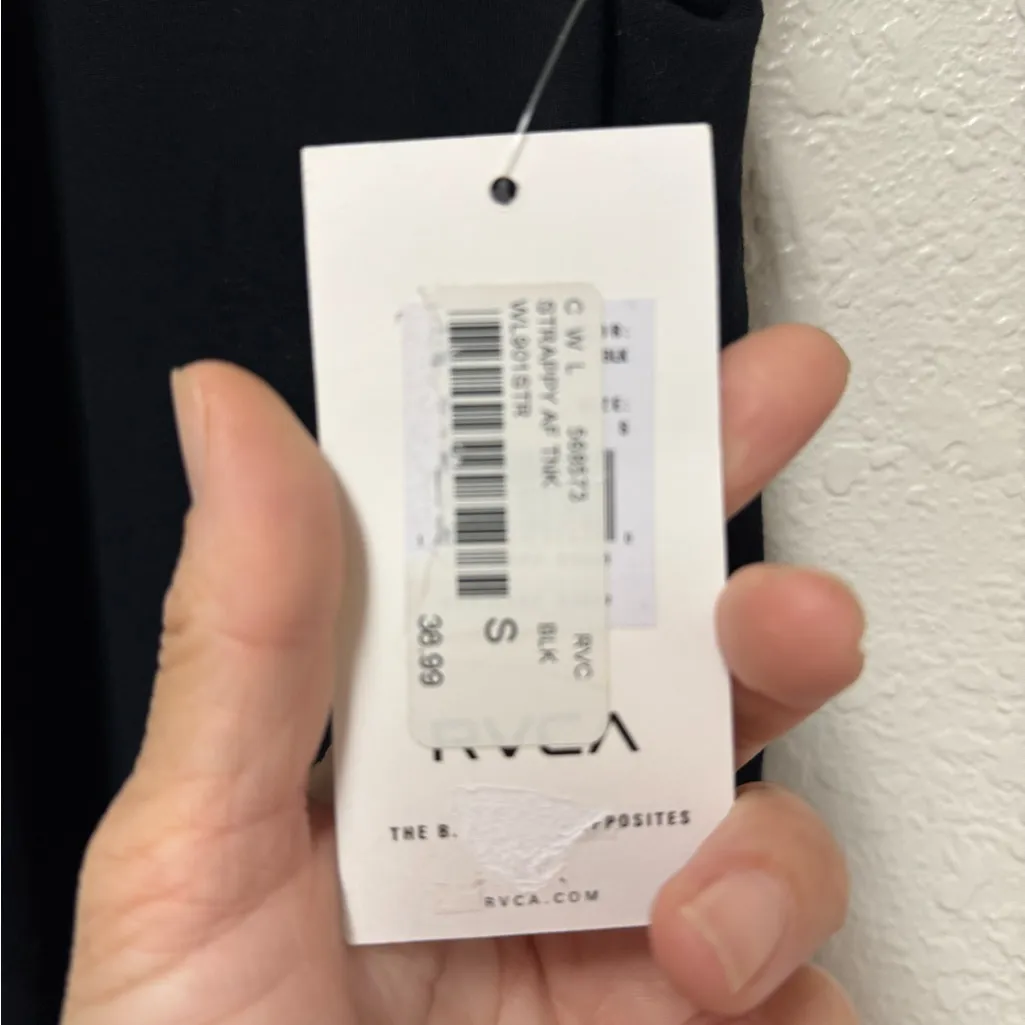 NWT RVCA Black Strappy Back Tank Top Size Small - Image 3